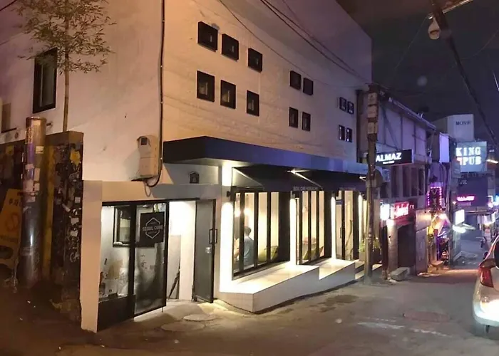 Seoul Cube Itaewon Hostel